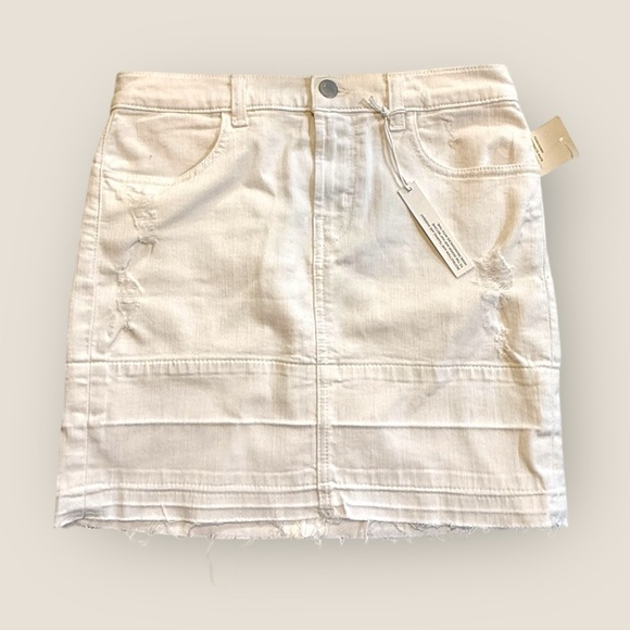 J Brand | Leila Mid Rise White Denim Pencil Skirt | Size 26 - Picture 2 of 11